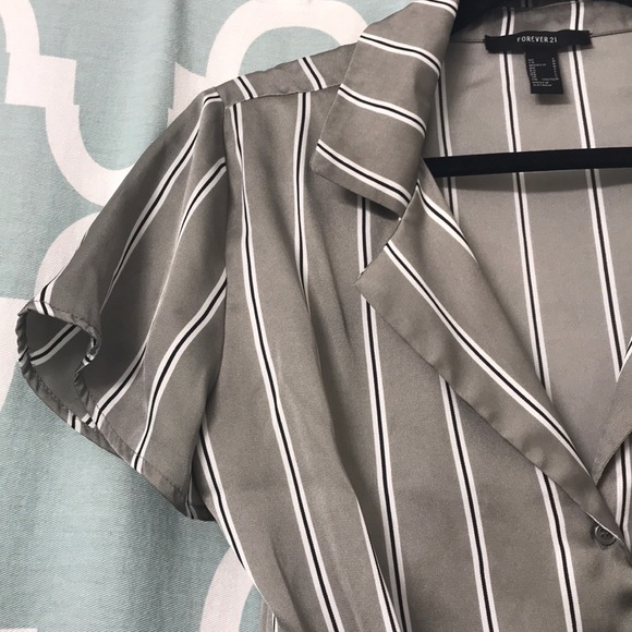 Grey Striped Tie Front Blouse - Picture 4 of 5